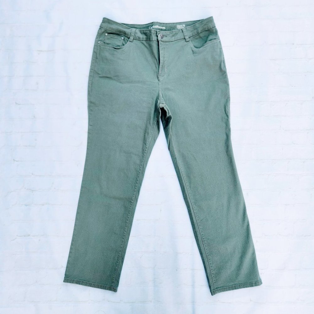 Croft & Barrow Classic Fit Jean - Size 16 Short